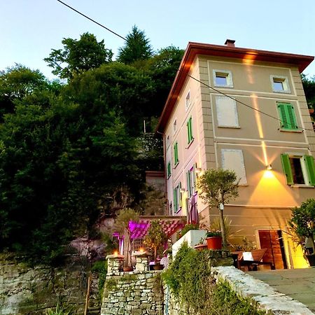 La Casa Sulla Collina Del Castello Villa Breno Exterior photo